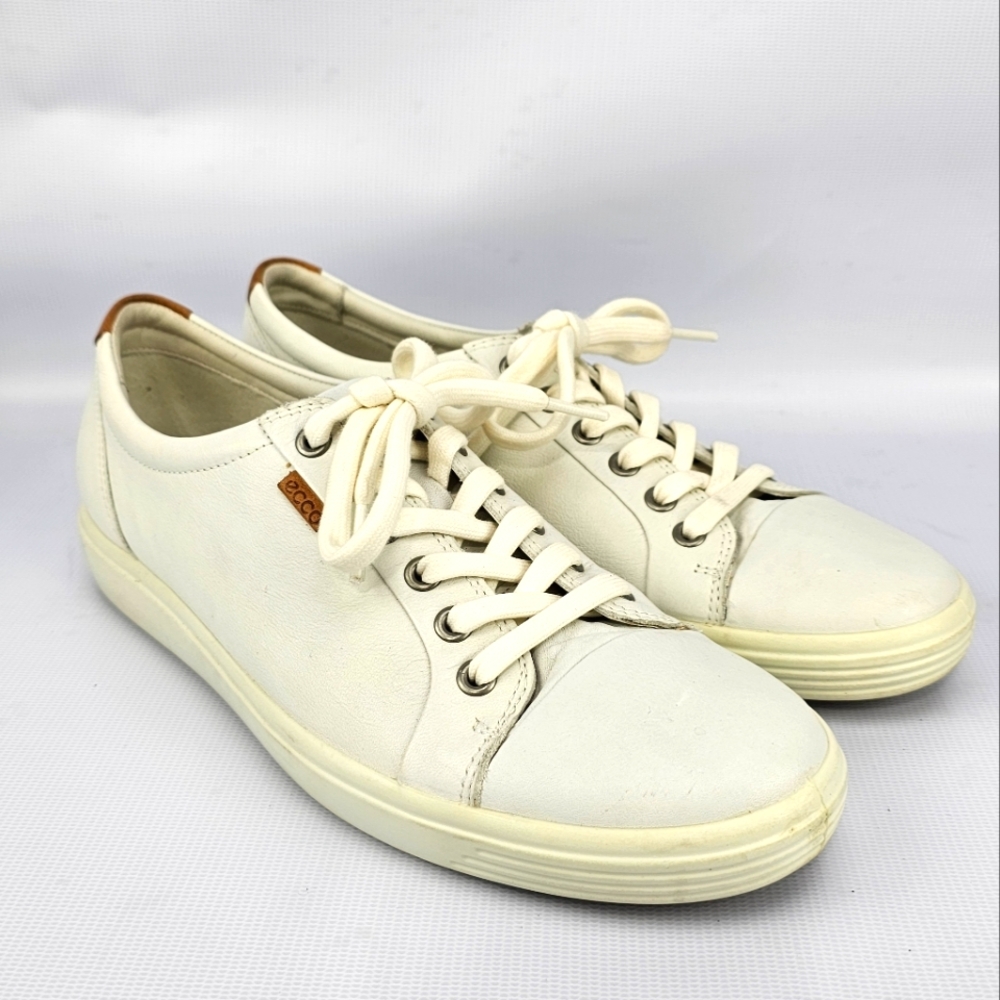 ECCO Soft 7 Women's Nubuck Sneaker Size 10